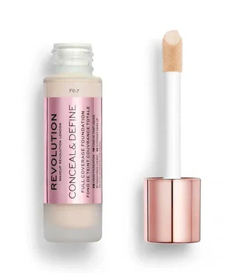 Makeup Revolution -  Conceal & Define Foundation