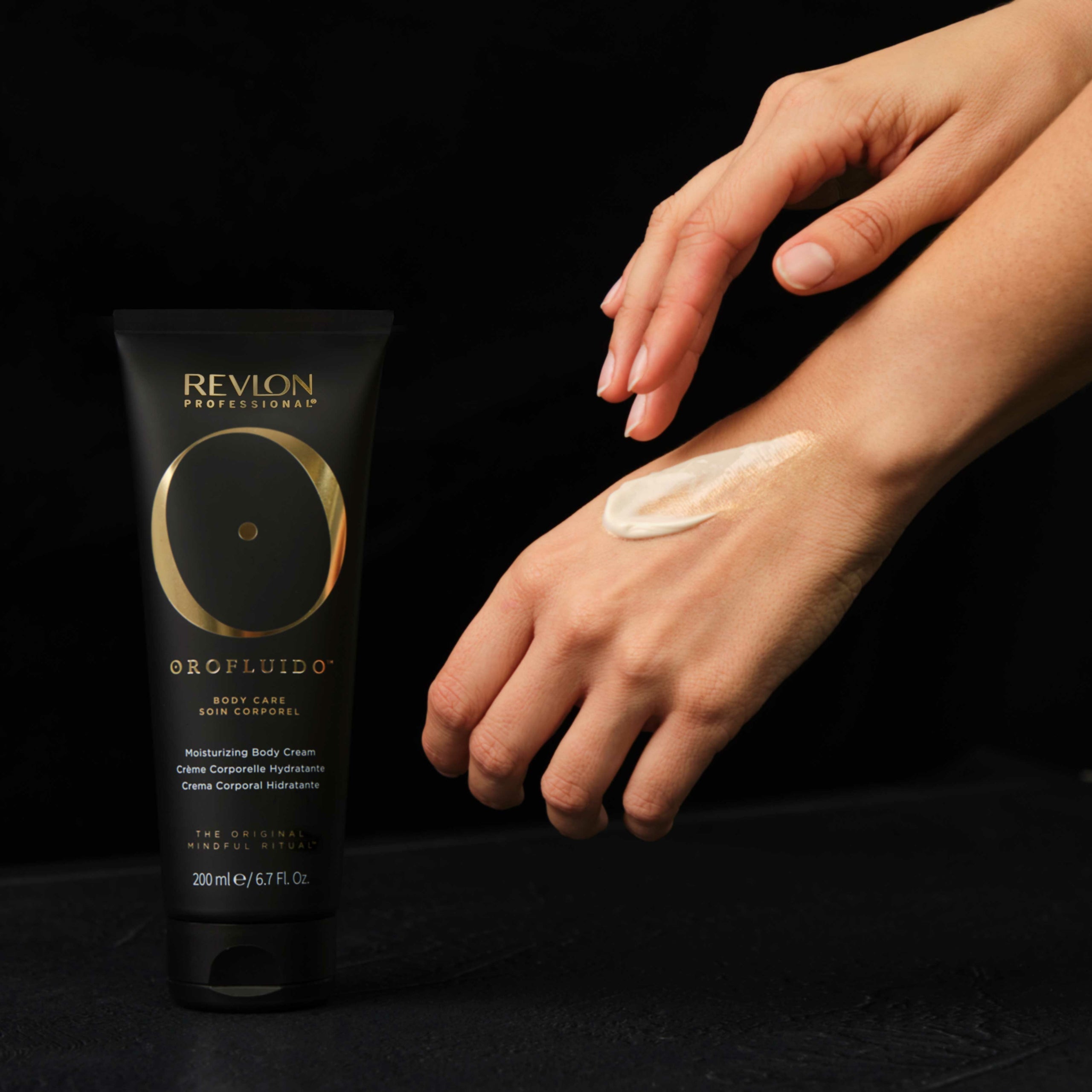 Revlon Professional - Orofluido Moisturizing Body Cream