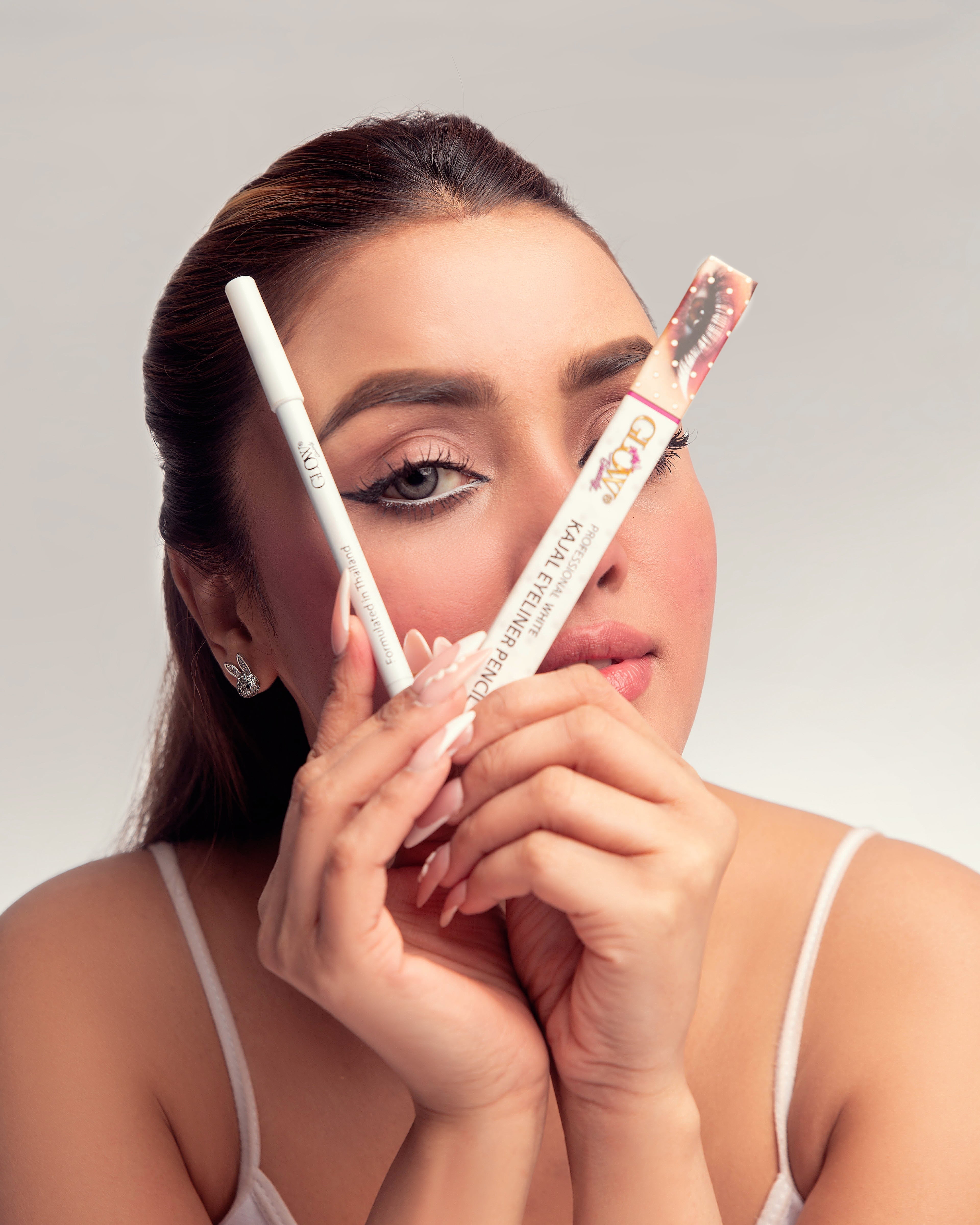 Glow Beauty - White Kajal Pencil