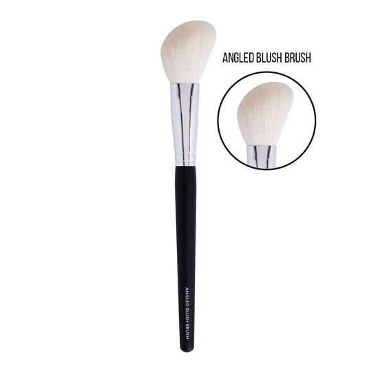 St London - Angled Blush Brush - St14