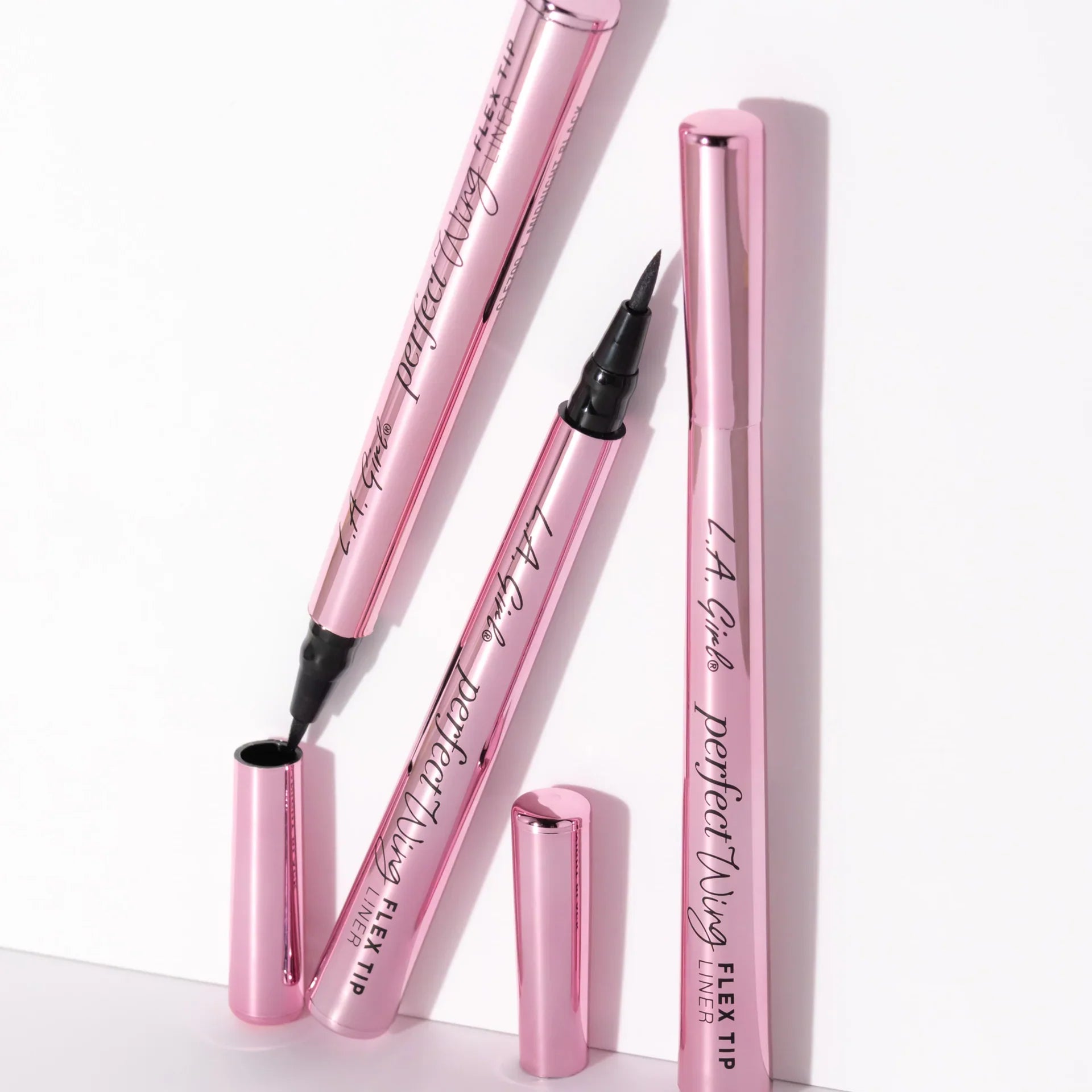 L.A. Girl - Perfect Wing Flex Tip Liner - Midnight Black